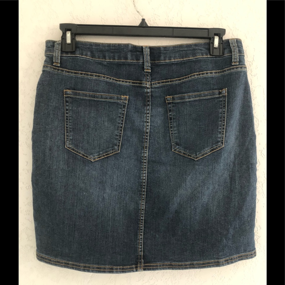 Denim skirt - Picture 2 of 3